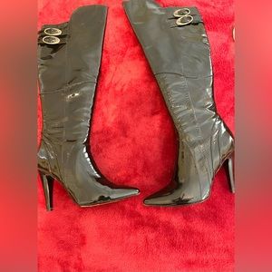 Steve Madden, genuine patent-leather boots, sz 9, 4-inch heels. EUC